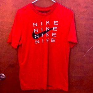 Men’s Nike Sportswear Club T-shirt